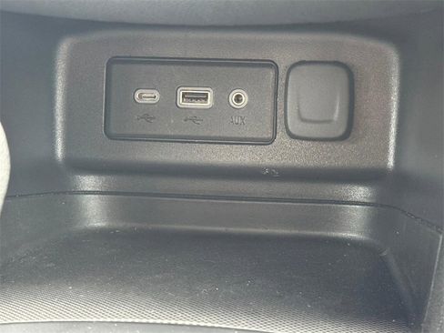 Used 2020 Chevrolet Equinox LT image 17