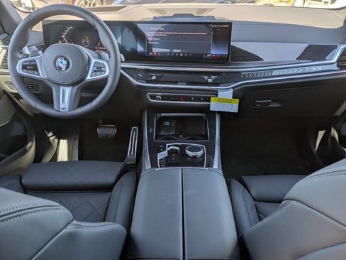 New 2026 BMW X5 xDrive40i w/ M Sport Package AWD/4WD image 16