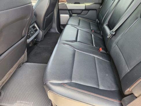 Used 2024 Ford F350 Lariat w/ Lariat Ultimate Package AWD/4WD image 30