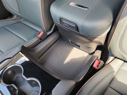 New 2026 GMC Yukon XL AT4 w/ AT4 Premium Plus Package AWD/4WD image 37