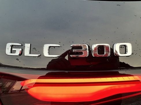 New 2026 Mercedes-Benz GLC 300 4MATIC image 9