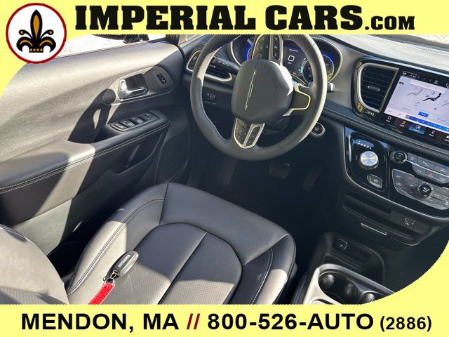 New 2027 Chrysler Pacifica Select FWD image 17