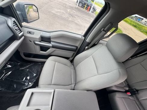 Used 2015 Ford F150 XLT w/ Equipment Group 302A Luxury AWD/4WD image 24