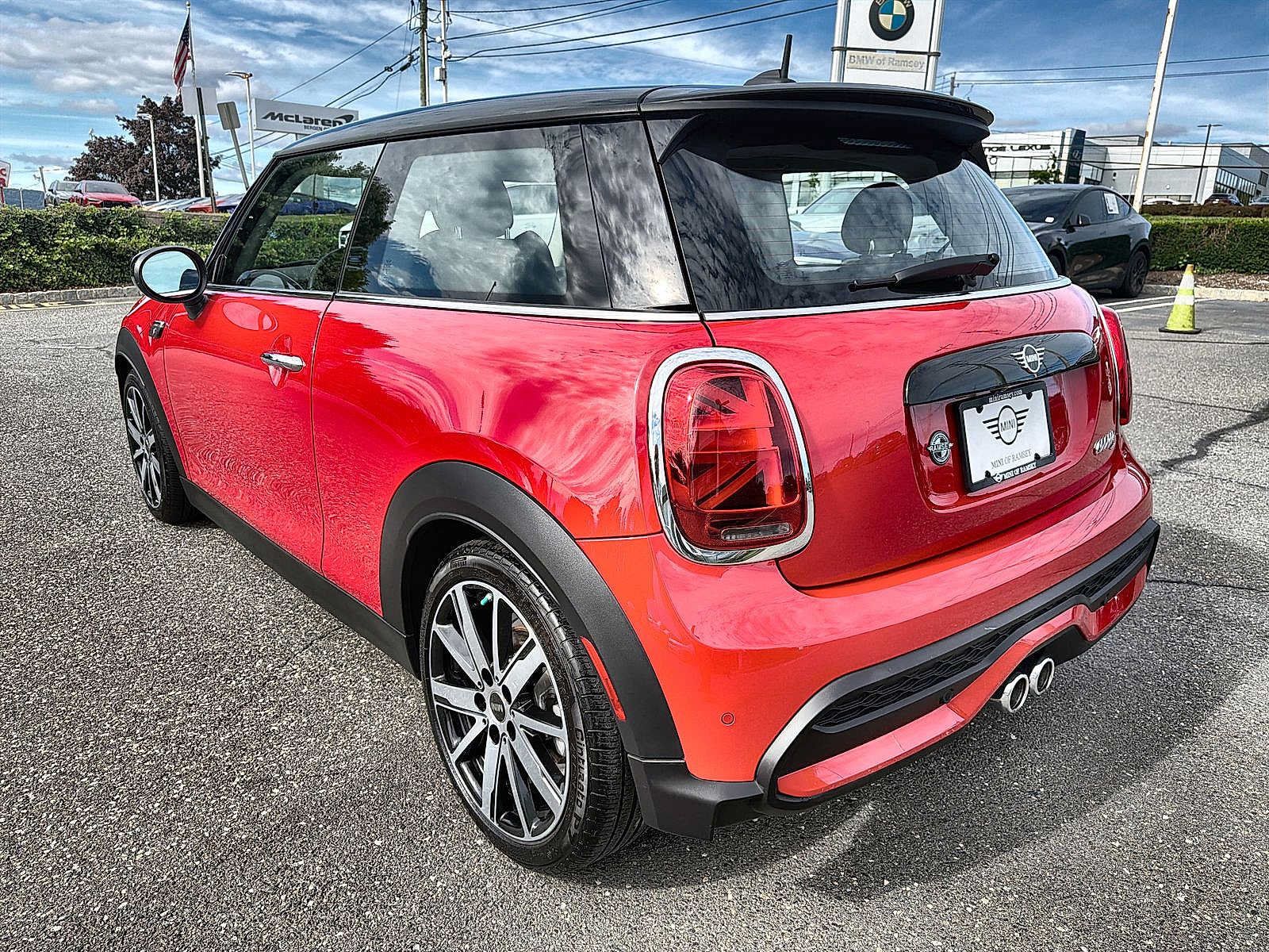 Used 2024 MINI Cooper S FWD image 12