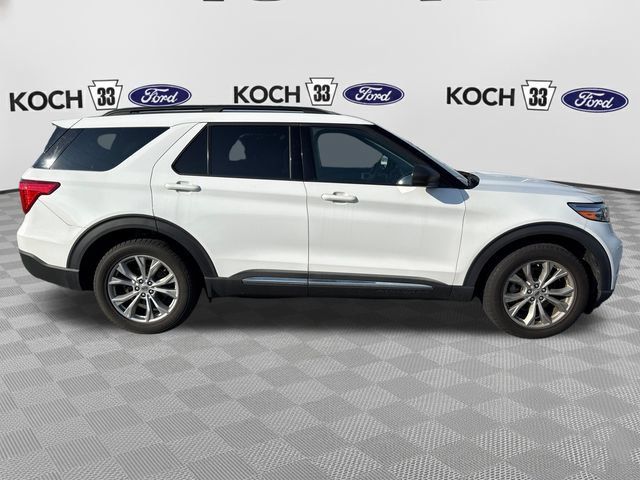 Used 2021 Ford Explorer XLT w/ Equipment Group 202A AWD/4WD image 9