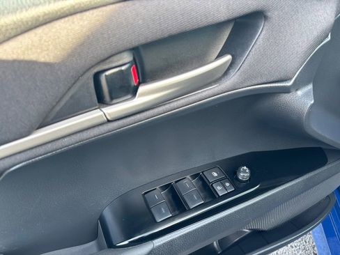 Used 2025 Toyota Camry XSE image 16