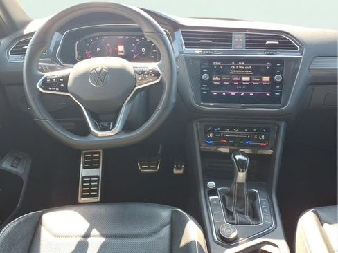 Used 2023 Volkswagen Tiguan SEL R-Line image 19