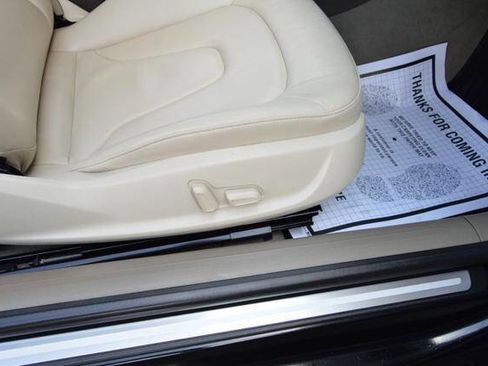 Used 2010 Audi A5 2.0T Premium image 29