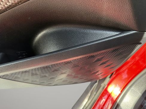 Used 2020 Toyota C-HR Limited FWD image 18