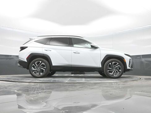 New 2026 Hyundai Tucson Limited image 30