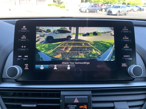 Used 2019 Honda Accord Sport image 31