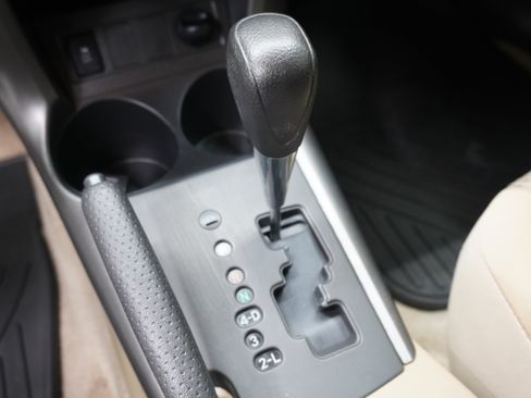 Used 2011 Toyota RAV4 2WD V6 w/ Base V6 Extra Value Pkg image 18