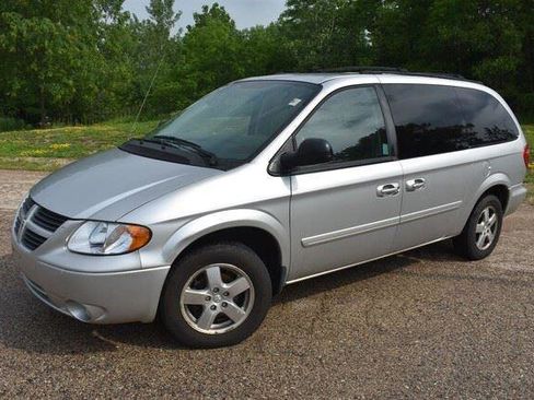 Used 2005 Dodge Grand Caravan SXT FWD image 13