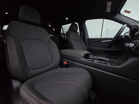 Used 2025 Honda Pilot Sport image 29