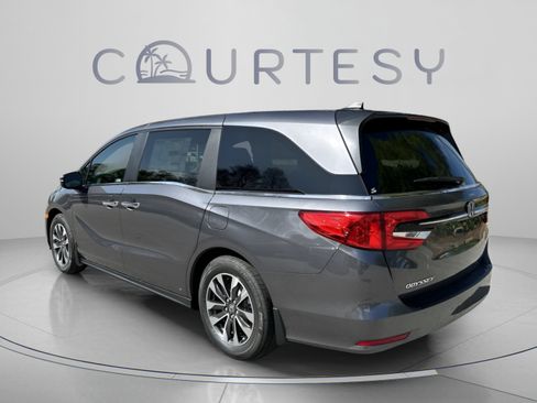 Used 2024 Honda Odyssey EX-L image 5
