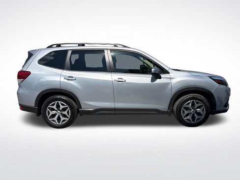 Certified 2023 Subaru Forester Premium AWD/4WD image 16