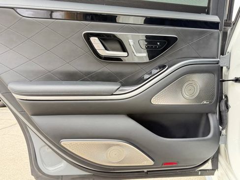 Used 2021 Mercedes-Benz S 580 4MATIC Sedan w/ AMG Line image 14