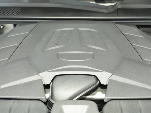 New 2026 Porsche Cayenne AWD/4WD image 31