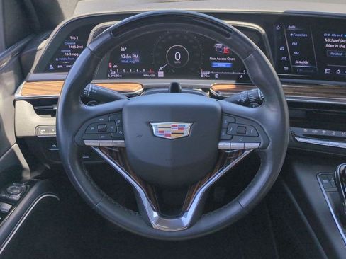 Certified 2023 Cadillac Escalade ESV Premium Luxury w/ Performance Package AWD/4WD image 27