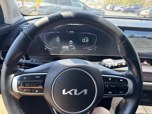 Used 2024 Kia Sportage EX AWD/4WD image 27