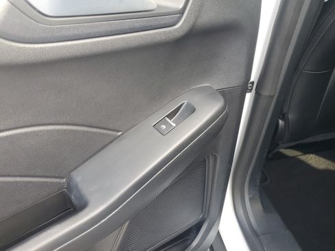 Used 2022 Ford Escape SEL FWD image 15