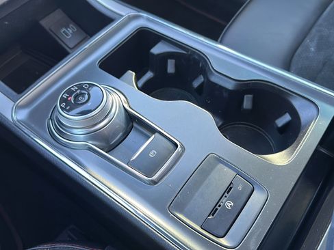 Used 2023 Ford Edge ST-Line image 32