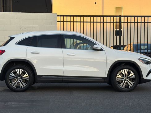 Certified 2025 Mercedes-Benz GLA 250 image 3