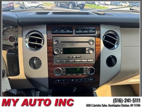 Used 2011 Ford Expedition XLT w/ 202A Rapid Spec Order Code AWD/4WD image 18