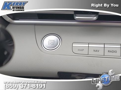 New 2026 Hyundai Elantra Limited image 30