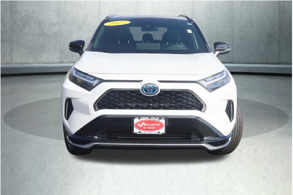 Used 2023 Toyota RAV4 XSE w/ Weather Package AWD/4WD image 2