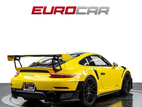 Used 2019 Porsche 911 GT2 RS RWD image 5