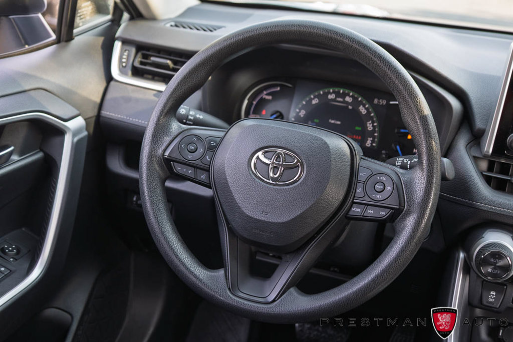 Used 2025 Toyota RAV4 XLE AWD/4WD image 35