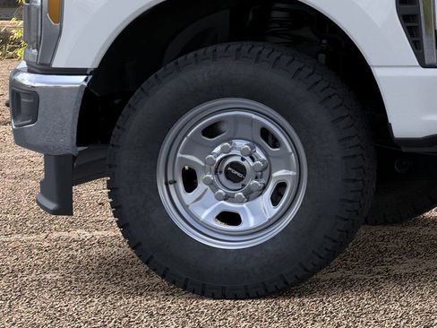 New 2026 Ford F350 XL w/ XL Chrome Package image 19