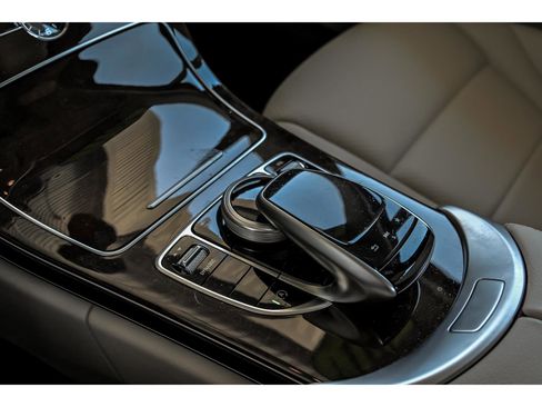 Used 2017 Mercedes-Benz C 300 4MATIC Sedan image 22