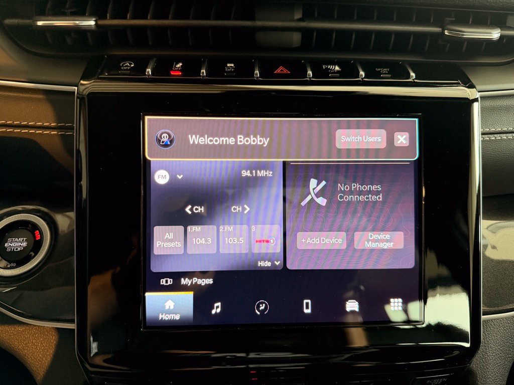 Used 2023 Jeep Grand Cherokee Altitude AWD/4WD image 13
