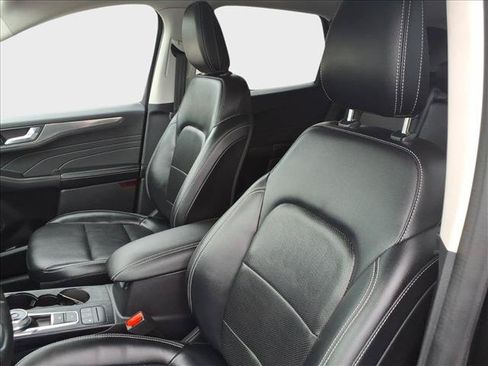 Used 2022 Ford Escape Titanium AWD/4WD image 16