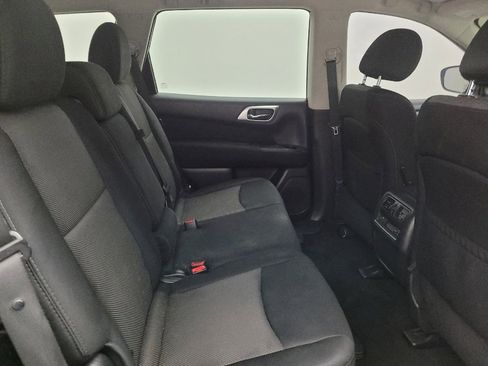 Used 2017 Nissan Pathfinder S AWD/4WD image 19