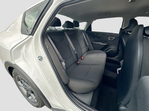 New 2026 Kia K4 FWD image 24