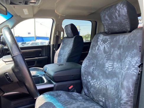 Used 2018 RAM 2500 Big Horn w/ Sport Appearance Group AWD/4WD image 10