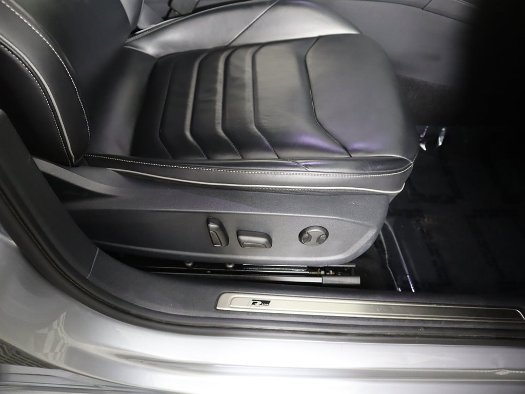 Used 2019 Volkswagen Arteon SEL AWD/4WD image 32