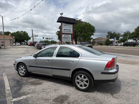 Used 2004 Volvo S60 2.5T AWD/4WD image 4