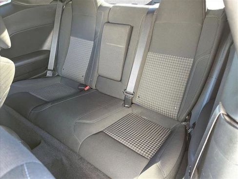 Used 2018 Dodge Challenger SXT image 12