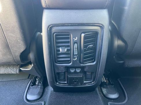Used 2019 Jeep Grand Cherokee Limited RWD image 19