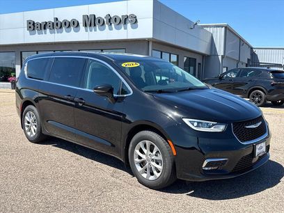Used 2024 Chrysler Pacifica Touring-L