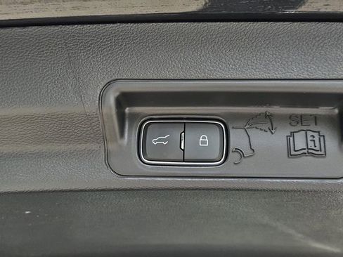 Used 2025 Ford Explorer Active w/ Active Comfort Package image 9