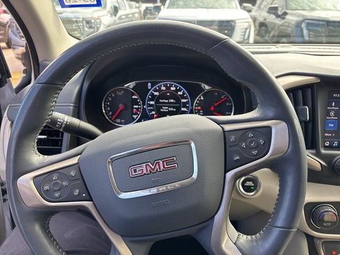 Used 2022 GMC Terrain Denali w/ Denali Premium Package image 10