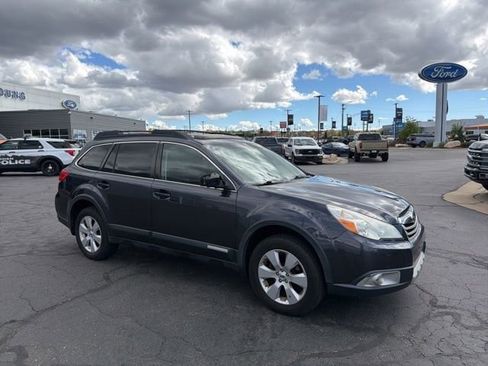 Used 2012 Subaru Outback 2.5i Limited w/ Moonroof Pkg AWD/4WD image 2