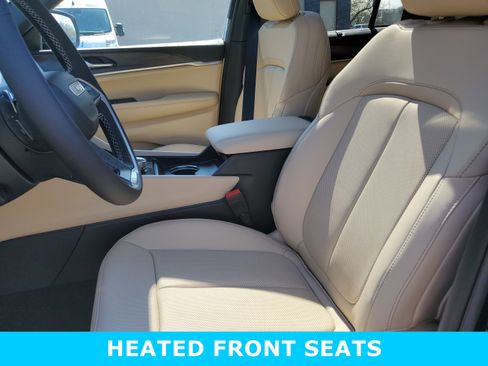 New 2025 Jeep Grand Cherokee Limited w/ Luxury Tech Group II image 22