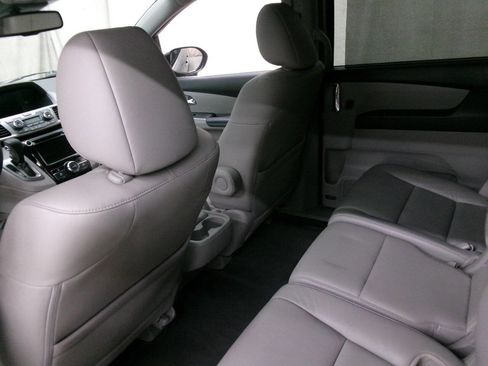 Used 2016 Honda Odyssey EX-L image 16