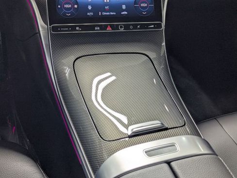 Used 2025 Mercedes-Benz CLE 300 4MATIC Coupe image 11